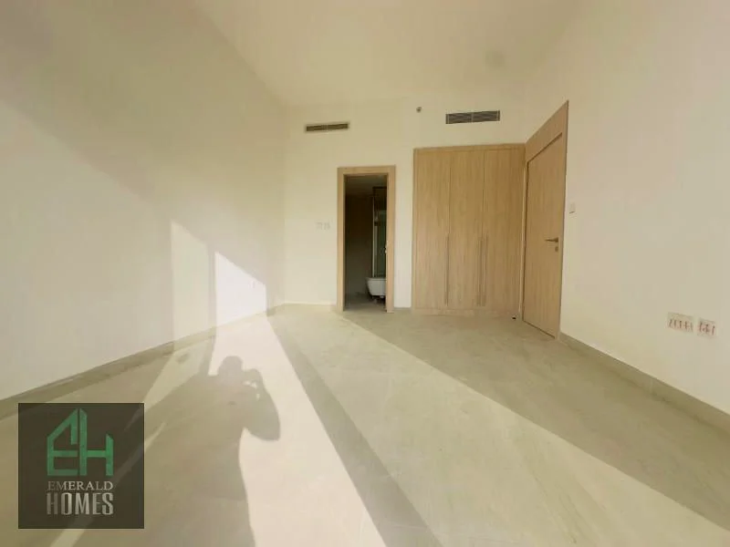 BRIGHT & SPACIOUS  | Freehold Property |  Handover Soon63979305501954114