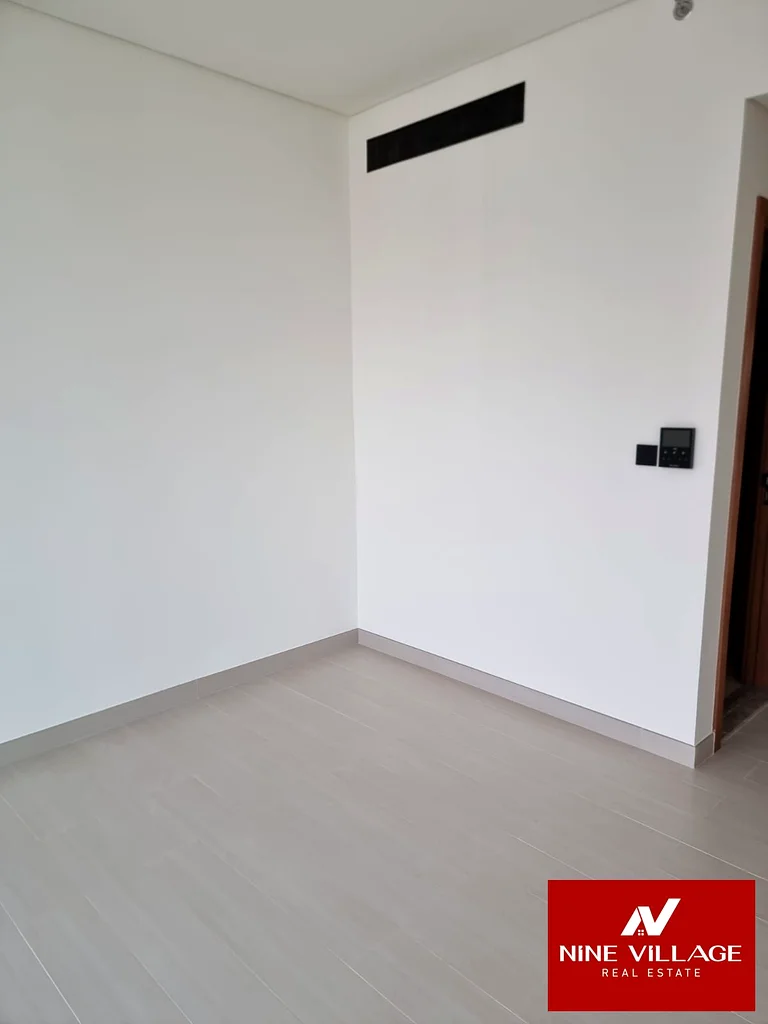 شقة جديدة بالكامل ببلكونة كبيرة متاحة للإيجار (4 شيكات)63785900710530111