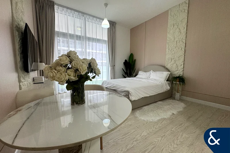 Luxurious Studio | Golf Views | Furnished63739166053507111