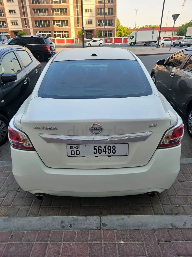نيسان ألتيما 2.5 لتر، موديل 2015، لون أبيض63699057057025110
