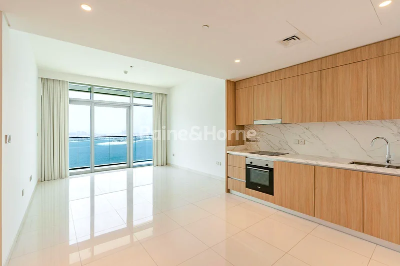 Stunning View | Waterfront | Beach Access | Vacant63733597036803111