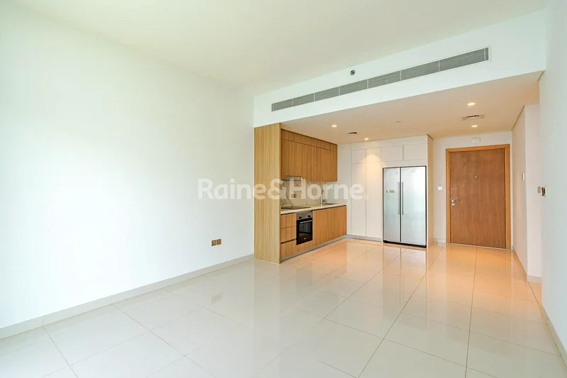 Stunning View | Waterfront | Beach Access | Vacant63733597036803112