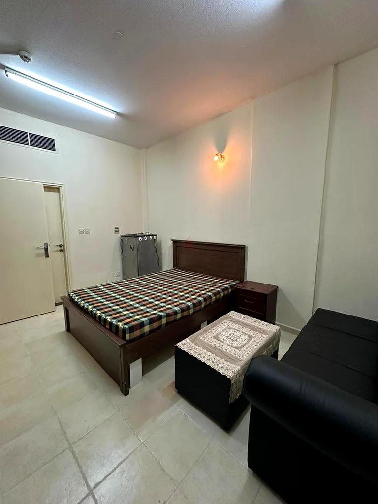 تُؤجَر غرفة نوم رئيسية مزودة بحمام داخلي63796471834241111