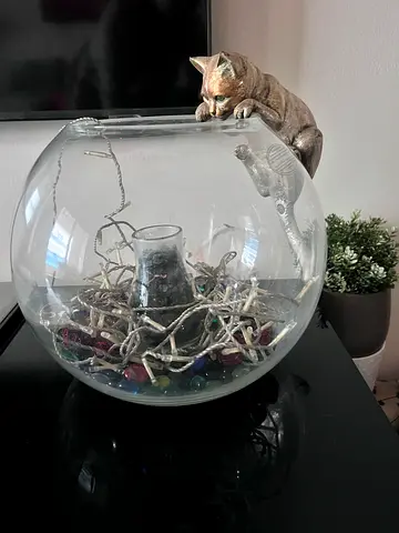 Charming Crystal Glass Decorative Bowl with Cat Figurine