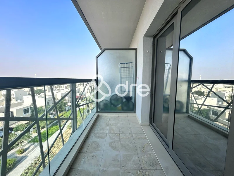 Walk-in closet | Rented Unit | Open View63952184251011110