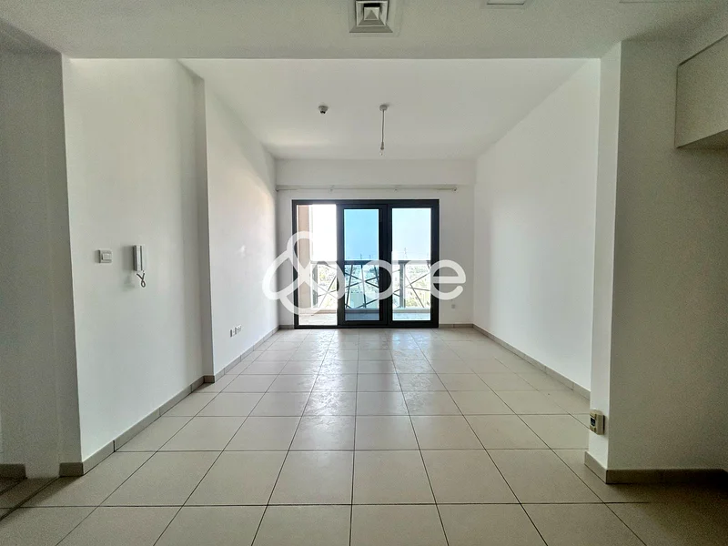Walk-in closet | Rented Unit | Open View63952184251011112