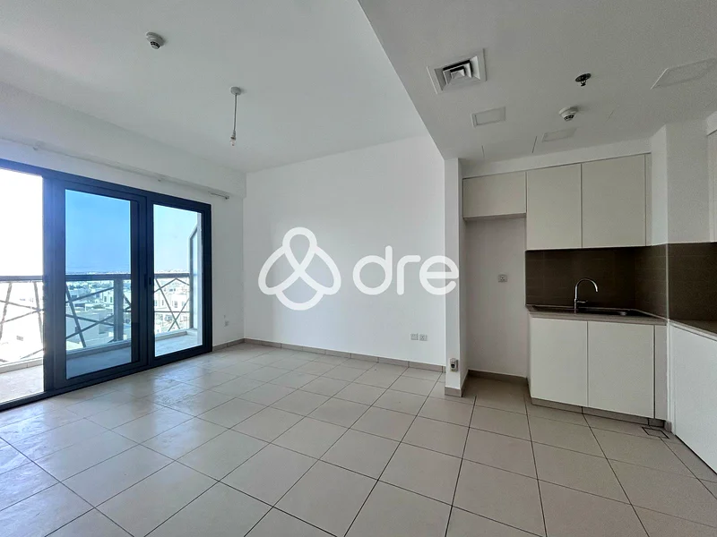 Walk-in closet | Rented Unit | Open View63952184251011113