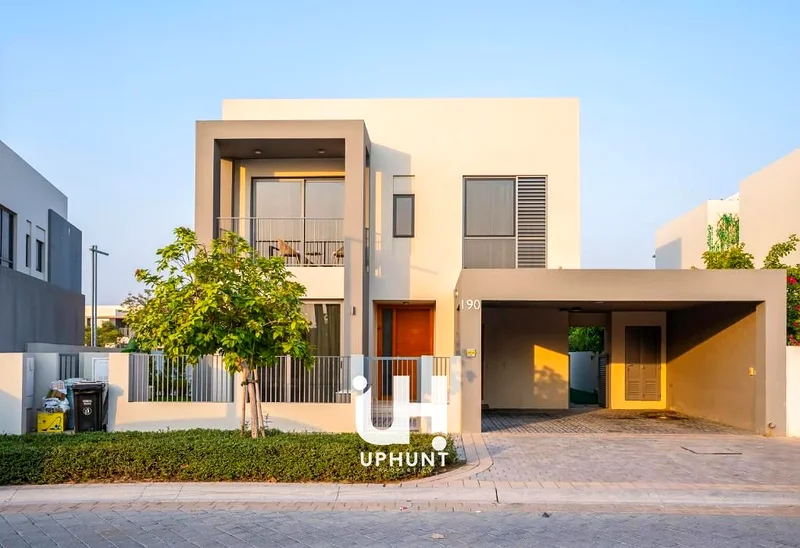SINGAL ROW BACK YARD UPGRADED PRIME LOCATION NO AGENTS PLS64046222485378113