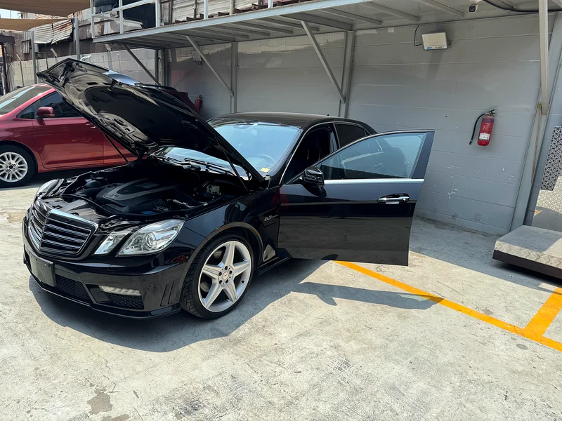 Mercedes Benz e350 with e63 kit avantgrade63699043900802111