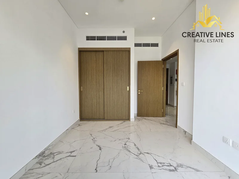 Brand New // Chiller free // Specious Layout63803426904321111