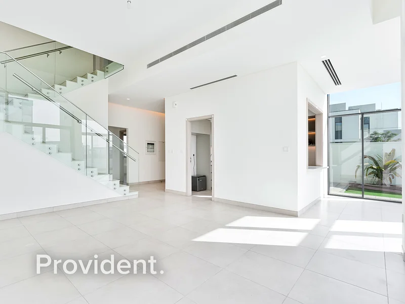 Vacant | Community View | Spacious63763486489985111