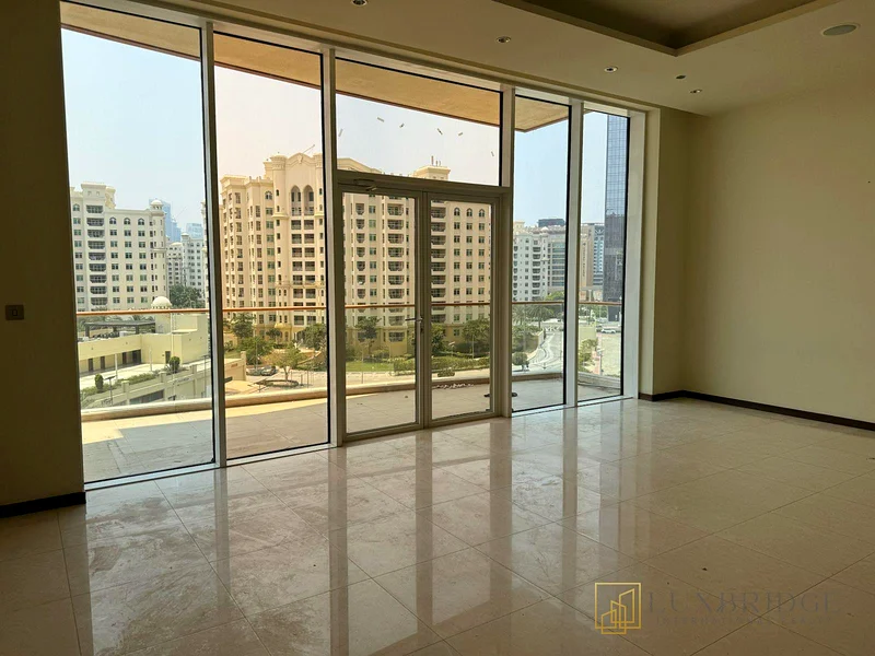 شاغرة | غير مفروشة | موقع متميز63805222115074111