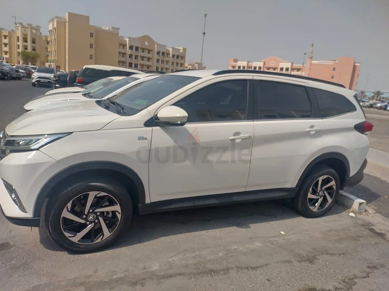 بيع عاجل لسيارة تويوتا راش من المالك الأول63699049291905110