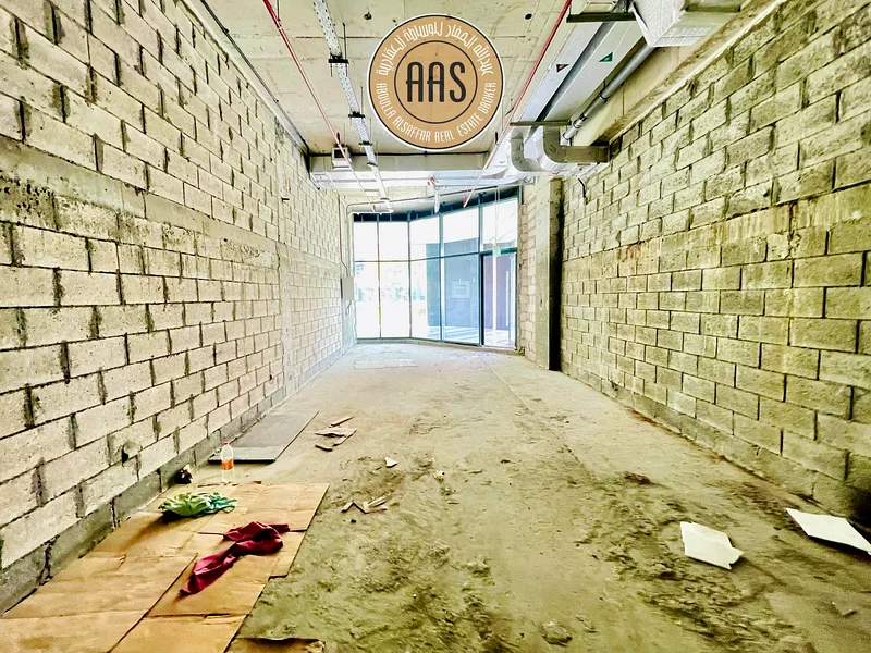 محل بوجهة الشارع • هيكل ومحور • بدون مبرد • شهرين مجانًا • أفضل محل متاح للإيجار64065367696131114