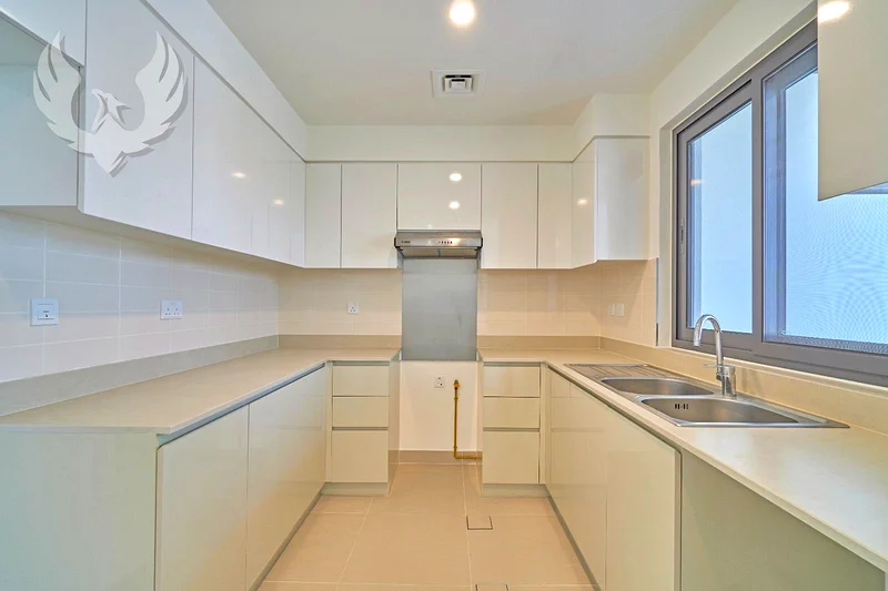 Single row | Well maintained | Vacant soon63761147856898111
