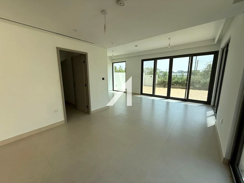 Biggest Plot| Vacant| Ready to Move In| Single Row63807175773315111