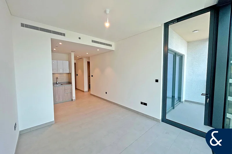 Study Room | Burj View | Vacant on Transfer64016677810818112