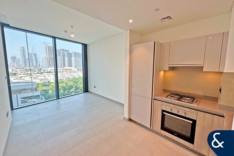 Study Room | Burj View | Vacant on Transfer64016677810818110