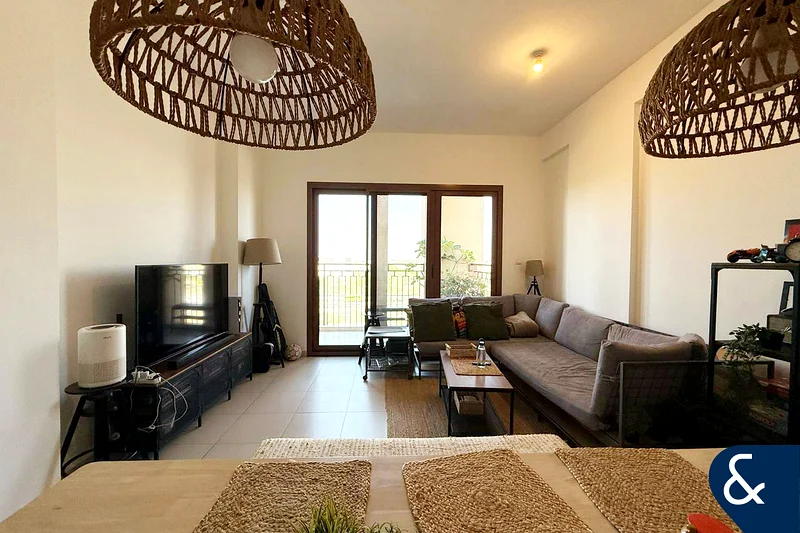 Notice Served | Open View | 2 Bedrooms63952184260097110