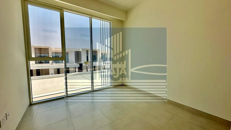 AMAZING VIEW / BEST INVESTMENT/ CLOSER TO THE  GARDEN/POOL63946632234882114