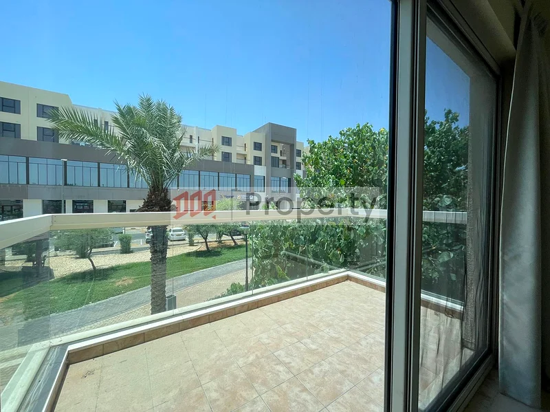Vacant | Spacious Layout | Prime Location63741714988033110