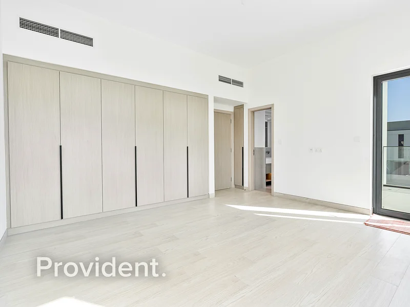Vacant | Community View | Spacious63763486489985112