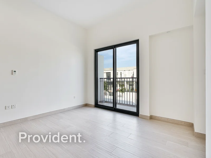 Vacant | Community View | Spacious63763486489985114