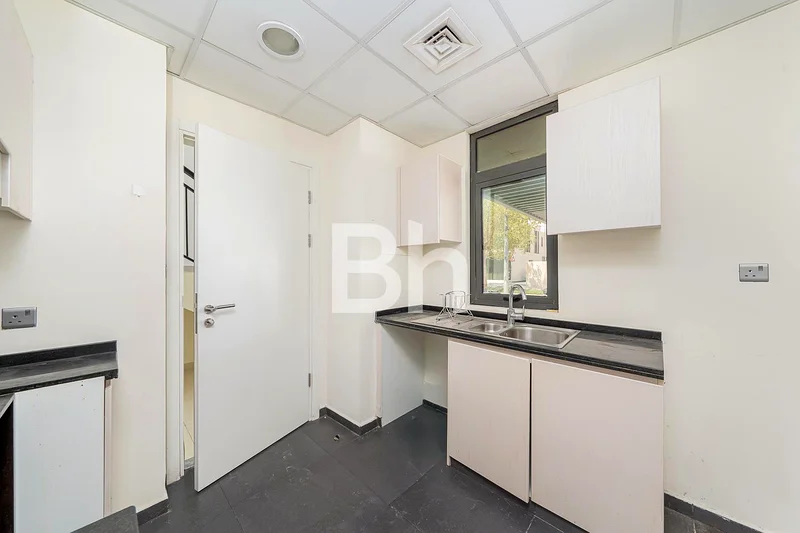 Vacant | Ready to Move | R2M Layout64002639620994113