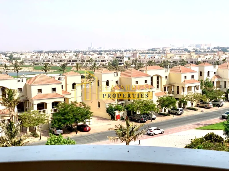 استوديو مطل على البحيرة يأسر الألباب | صفقة للمستثمرين63860349654657112