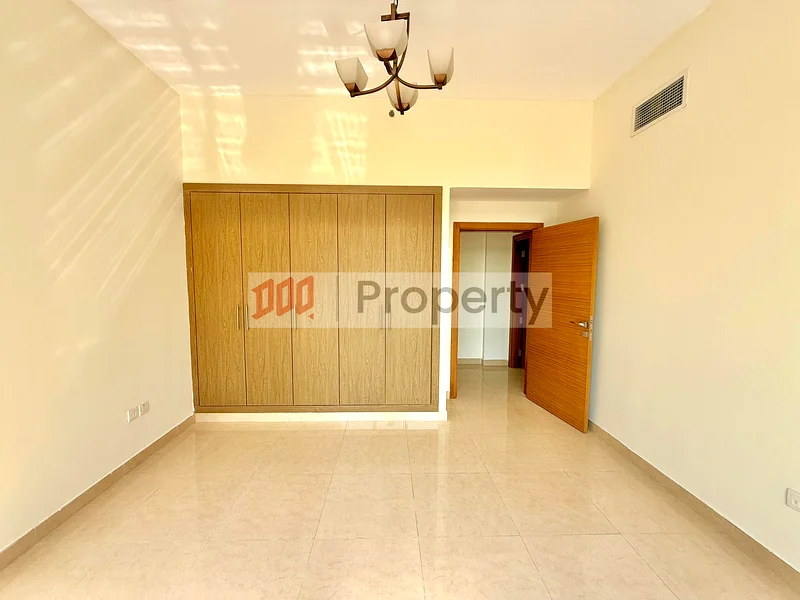 واسع|موقع متميز | شاغر الآن63731552416899111