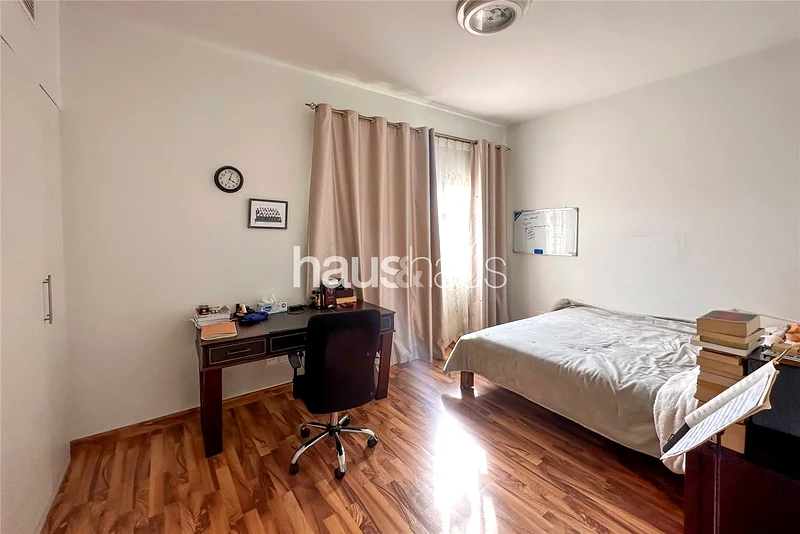 Huge Plot | Upgraded | Great Location63726205924738114