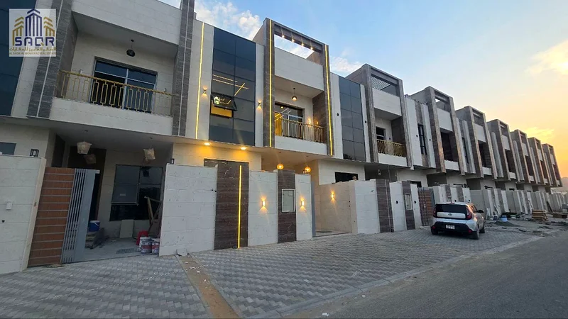 فيلا تاون هاوس من طابقين مع سطح/ملكية دائمة/شاملة الرسوم63913217861377110