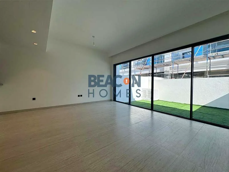 Brand New | Single Row | Near Center Hub63962427891585112