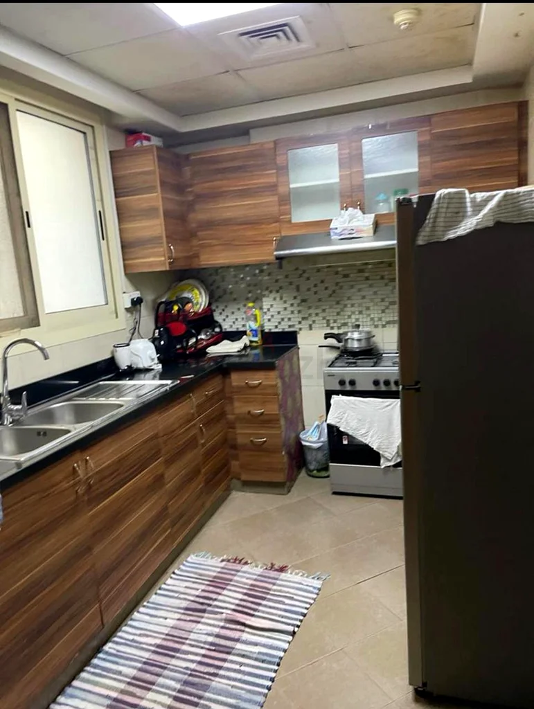 Closed partition available for couples in karama64056706308099111