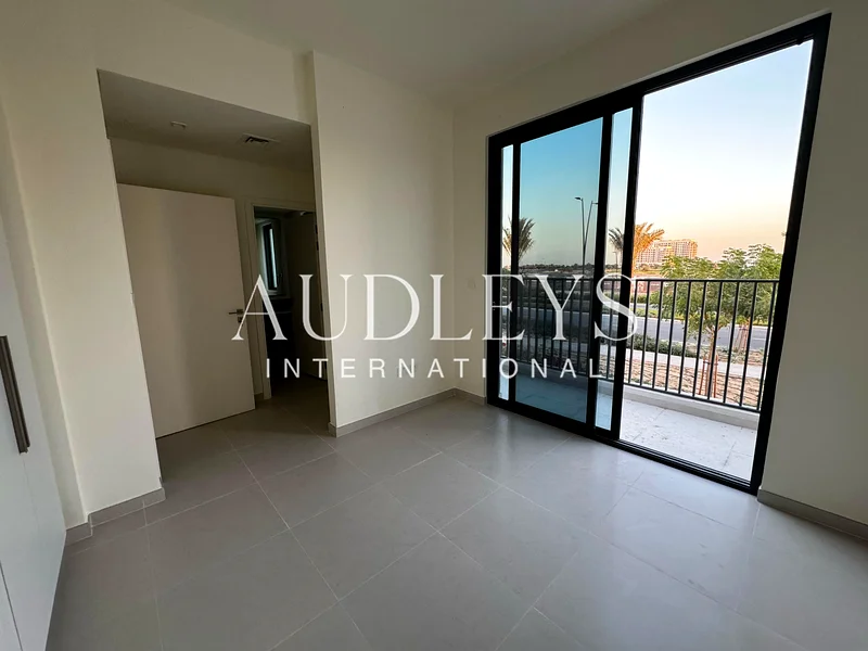 Single row  | Unfurnished | Community view63805356164737114