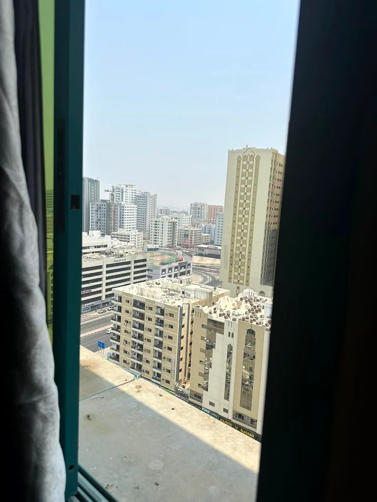 تُؤجَر غرفة نوم رئيسية مزودة بحمام داخلي63796471834241113