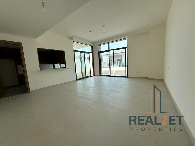 4 Beds | Brand New | Single Row | Large Layout63762313145089110
