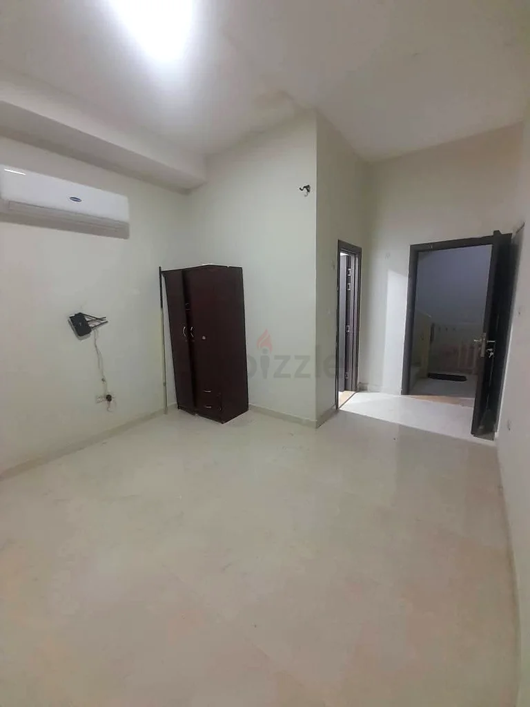 غرفة في الجميرا 1 للإيجار63796158629507110