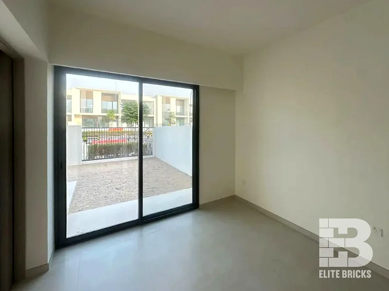 Ready to Move in Prime Location | Modern63732115593603111