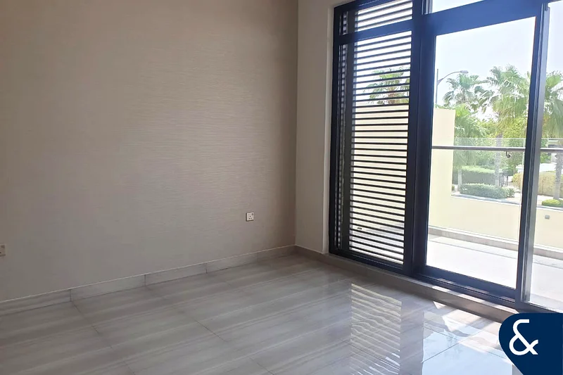 Spacious Plot I Landscaped I Unfurnished63738482315009113
