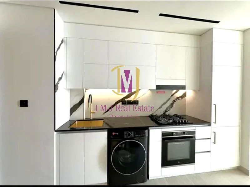 ستوديو | غير مفروش | طابق منخفض | إطلالة على القناة63793383305218112