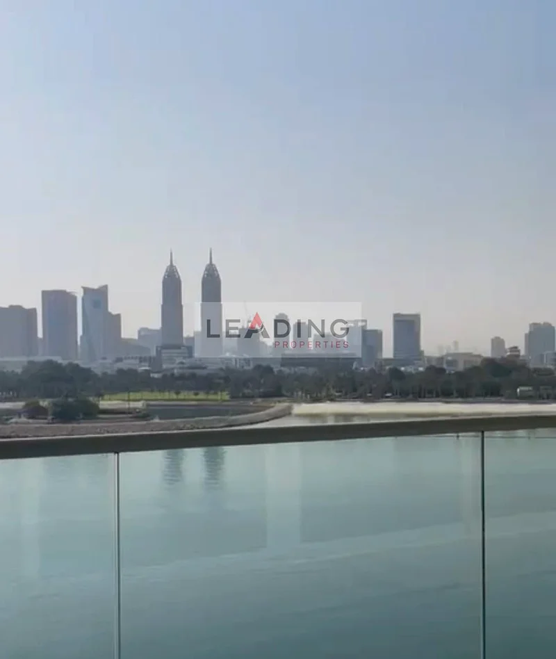 شاغرة | إطلالة بحرية كاملة | غير مفروشة63752759027970110