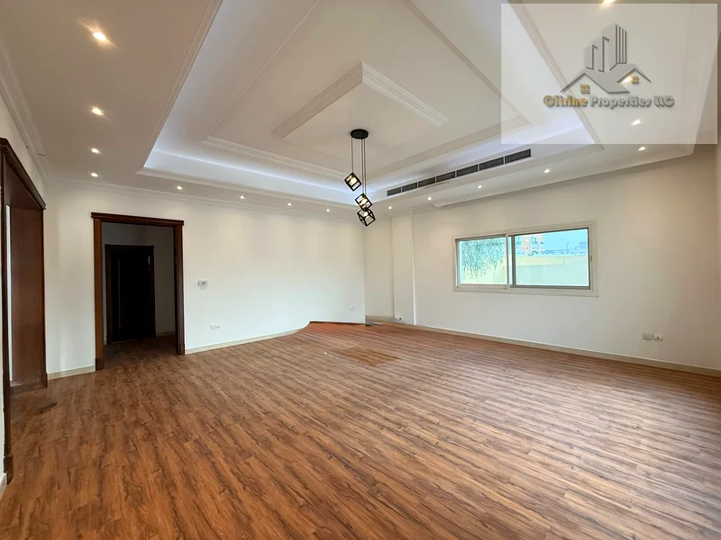 نمط عربي | منطقة حديقة | موقف سيارات مغطى63808758372481112