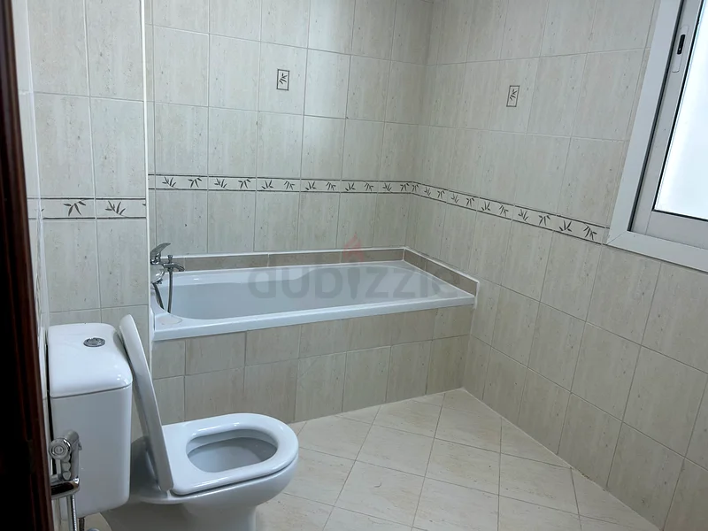 (Metro stadium) ROOM private WASHROOM, TV, refrigerator, SINGLE or COUPLE, FAMILY BUILDING GYM, POOL,64048914765059114