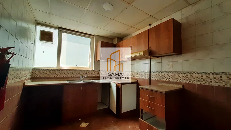 2bhk master room with balcony in parking63812426519810110