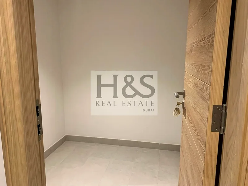 Vacant | Fully Furnished | Road View+ Backyard63798615296897113