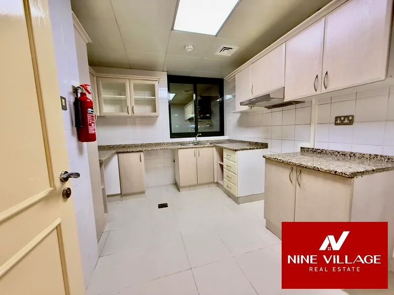Chiller Free | Close to Metro | Burj Khalifa View63744985421059113