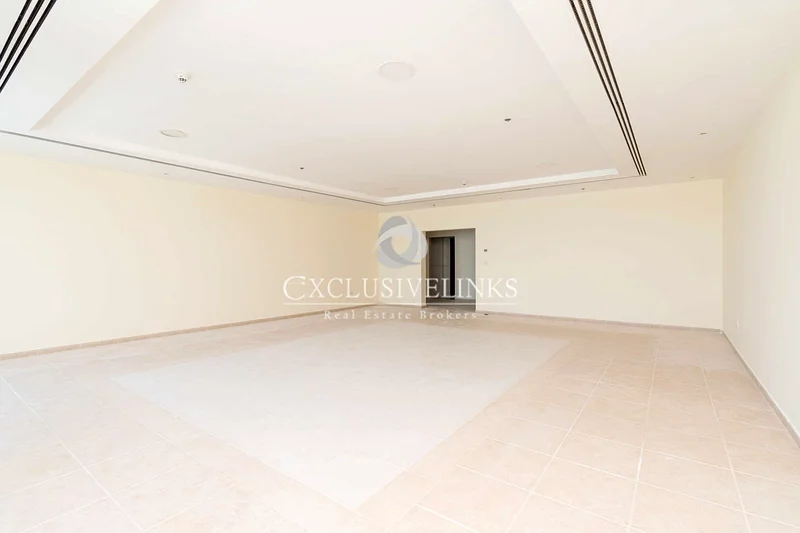 High Floor | Panoramic Sea View | Available Nov63776831192450112