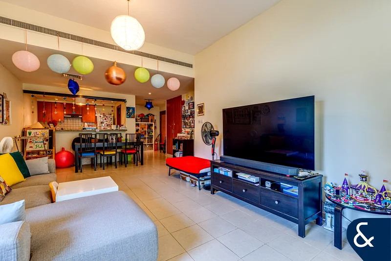 Large Balcony | Two Bedroom | 1489 Sq. ft.63918883038723114
