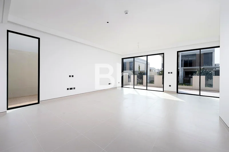Internal Unit | Prime Location | Ready To Move63735585085954114